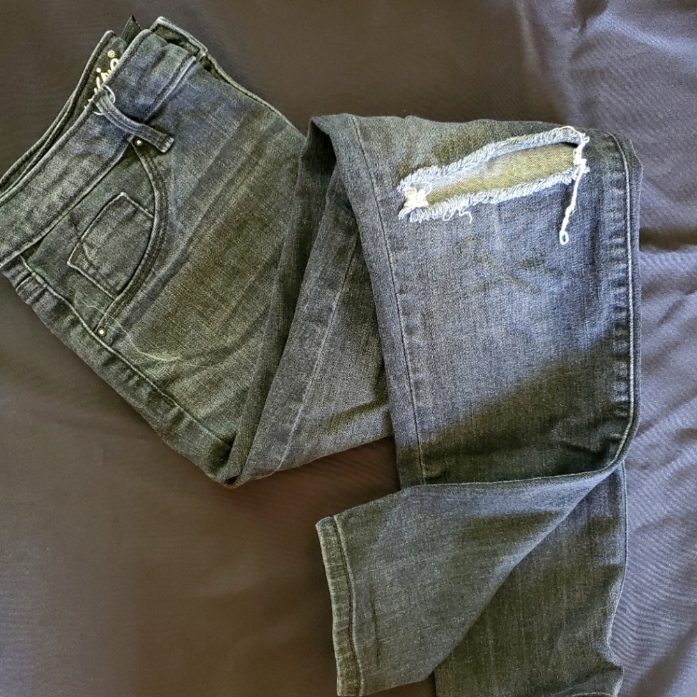 Black ankle jeans